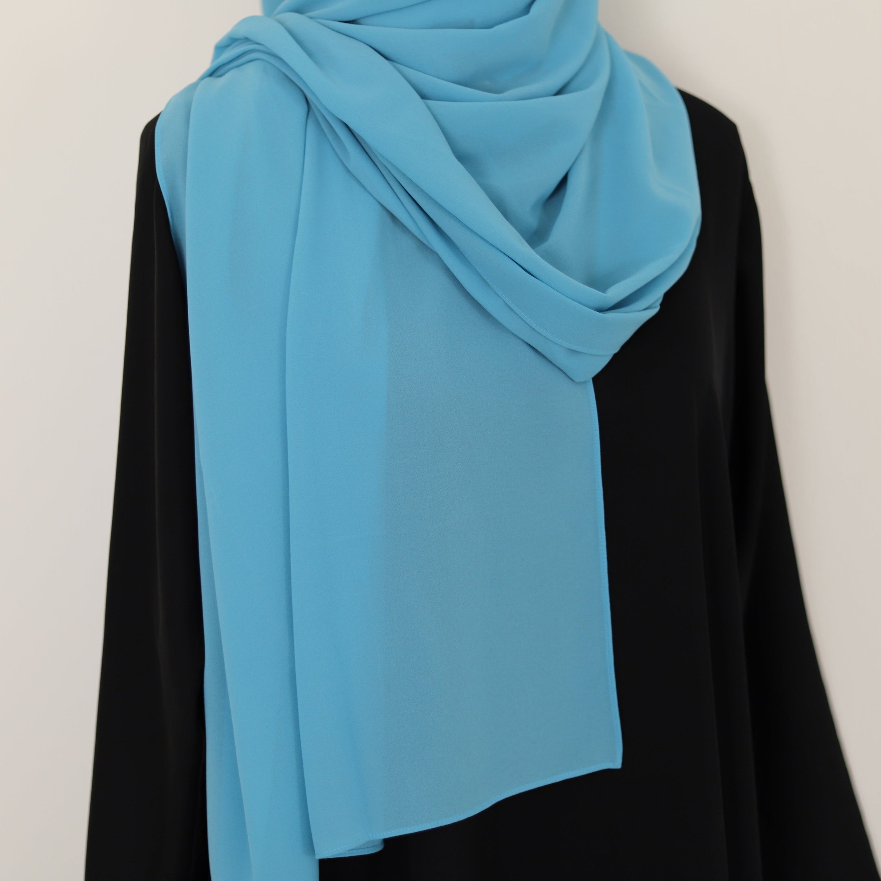 long chiffon hijab in the color turquoise
