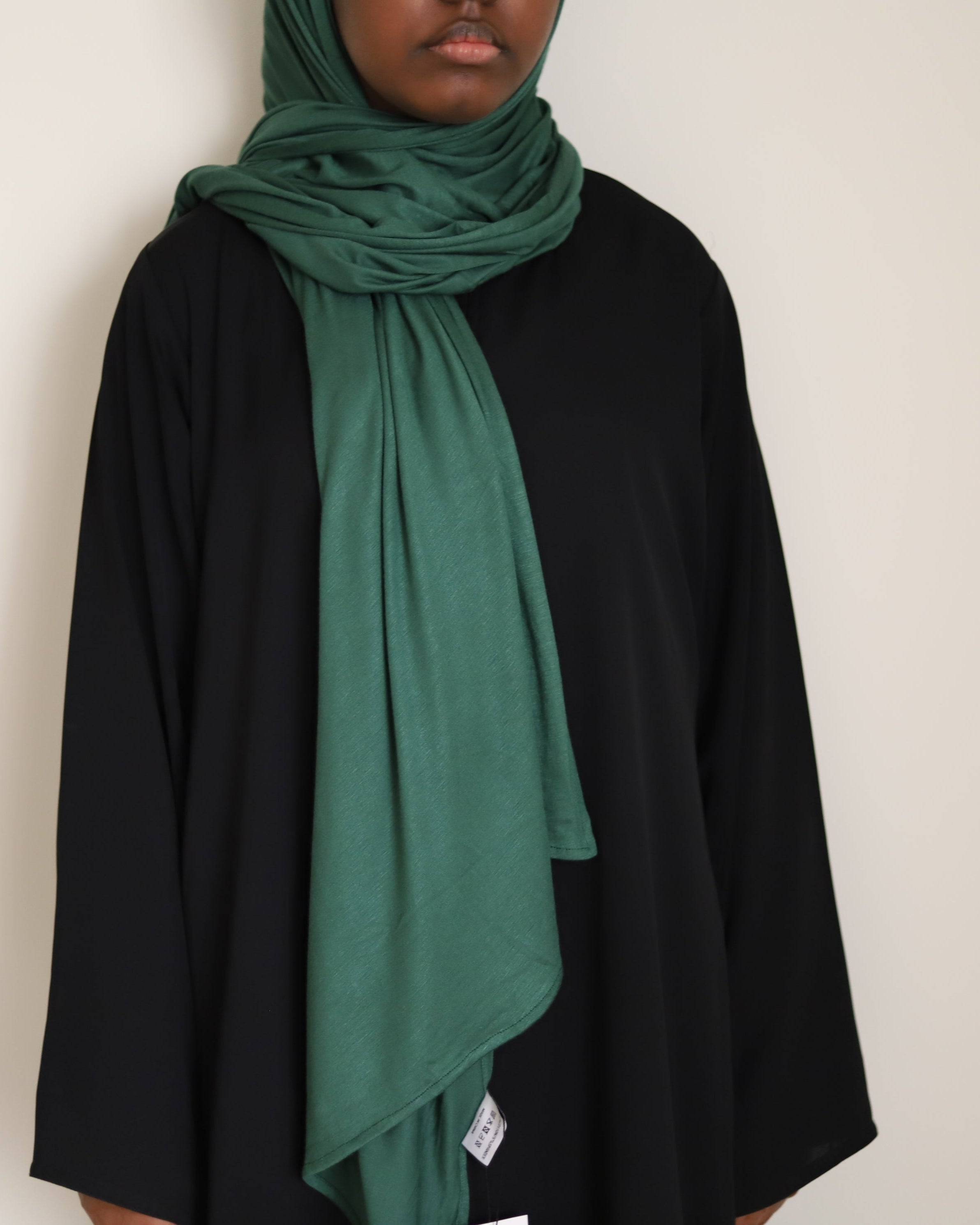 long cotton jersey hijab in the color emerald